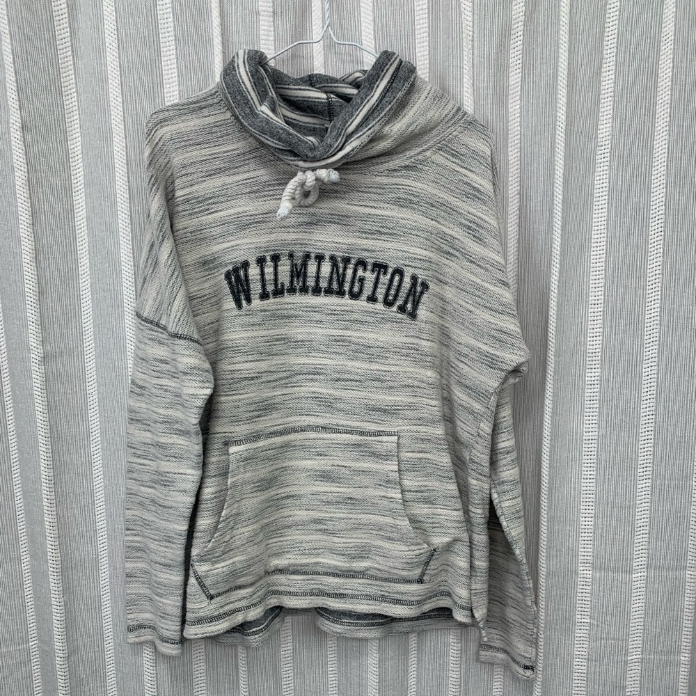 Cowl Neck Long Sleeve Sweater Shirt Lightweight “Wilmington” Gray White Size M‎